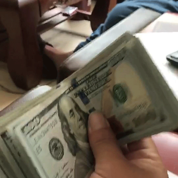 阿拉伯客户签订在线观看麻豆视频